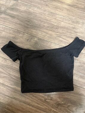 Garage Black Off-The-Shoulder Crop Top